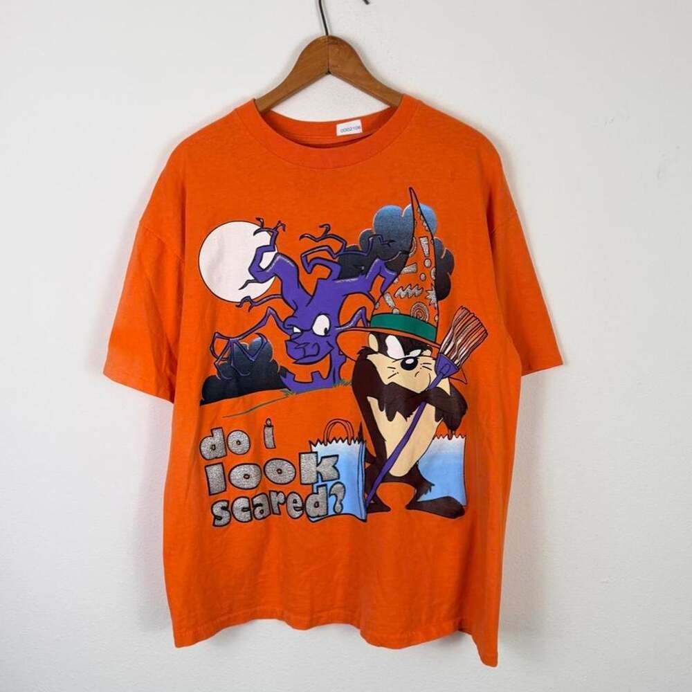 Vintage Halloween Graphic Tee Taz Looney Tunes 90s Cutesy Preppy